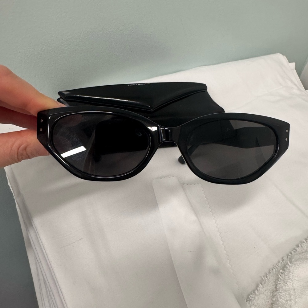 Black Cat-Eye Sunglasses